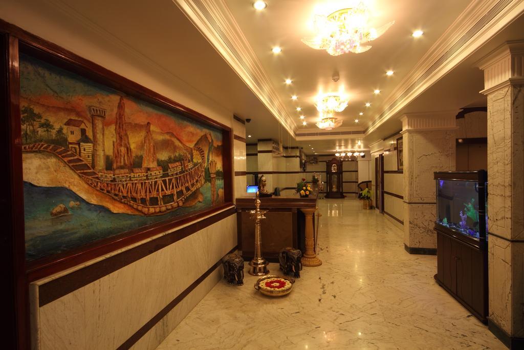 Hotel Pigeon International Bangalore Exterior foto