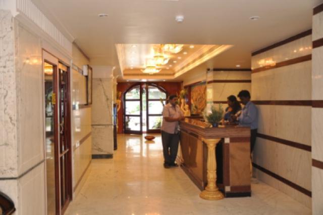 Hotel Pigeon International Bangalore Exterior foto